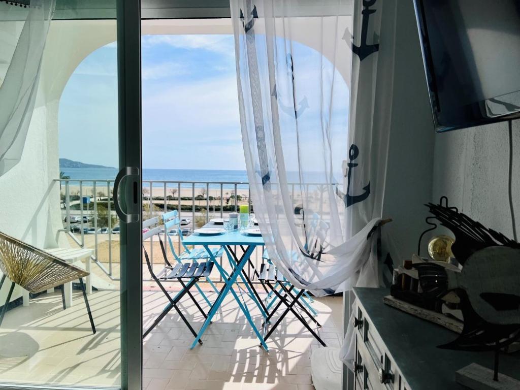 Sylvia 4A - Estudio En Primera Linea De Mar - Centrico - Terraza Vista Mar - Playa - Wifi Appartement Empuriabrava Buitenkant foto